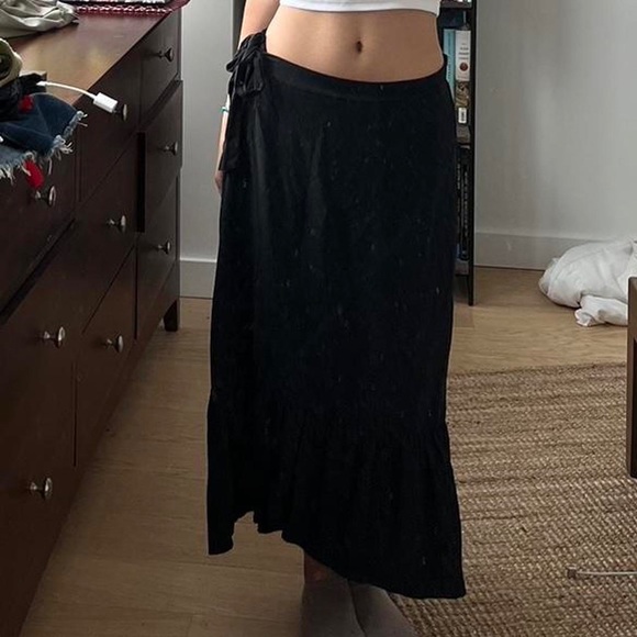 Vintage y2k black midi length skirt - Picture 5 of 9